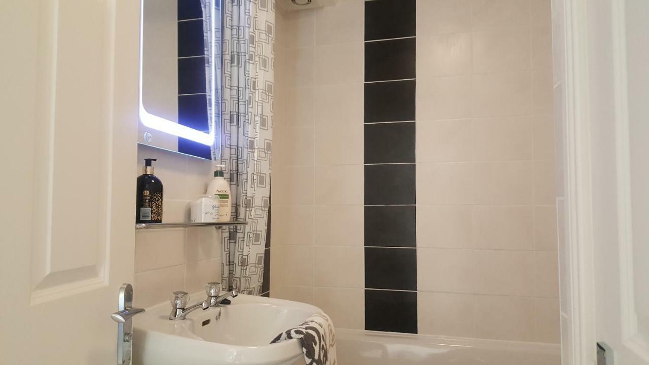 Queens Quarter Holiday Homes (Adults Only) Belfast Luaran gambar