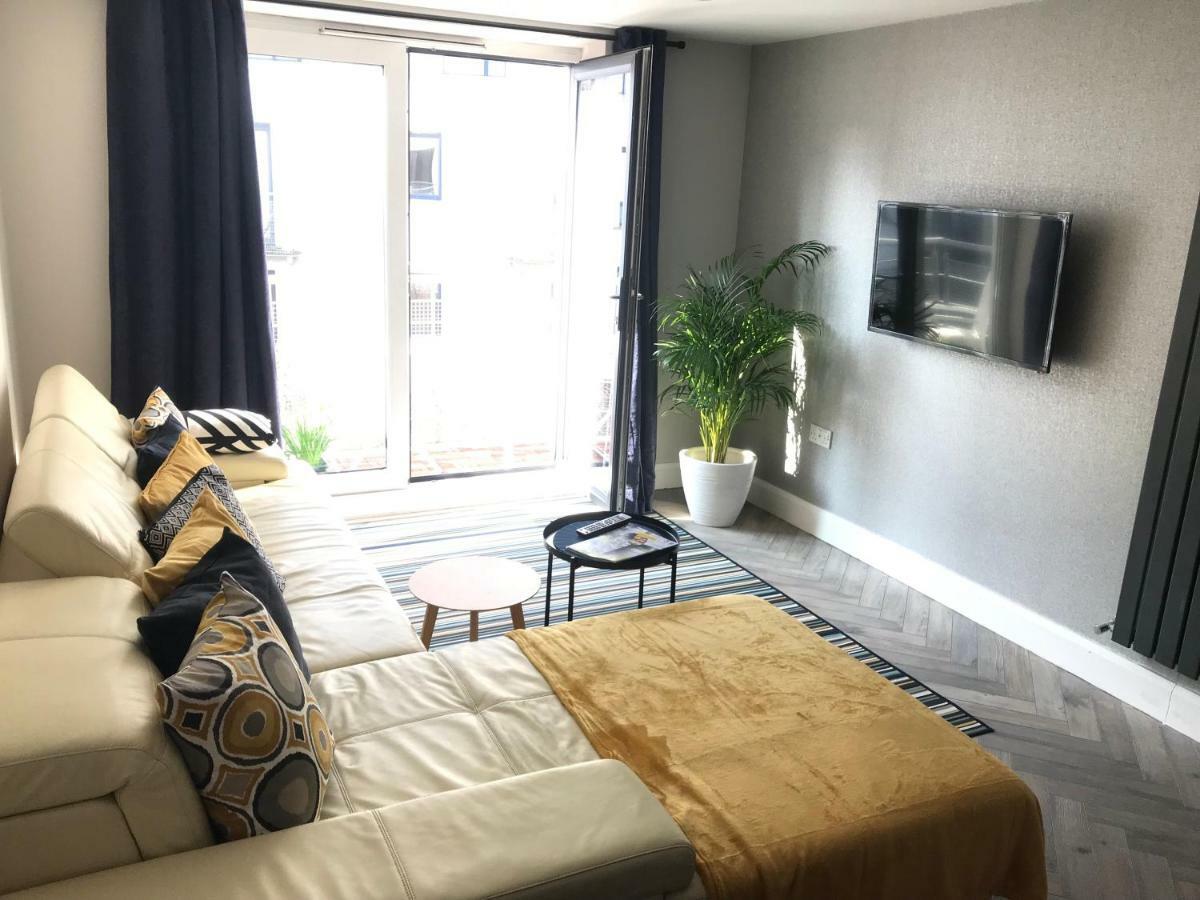 Queens Quarter Holiday Homes (Adults Only) Belfast Luaran gambar